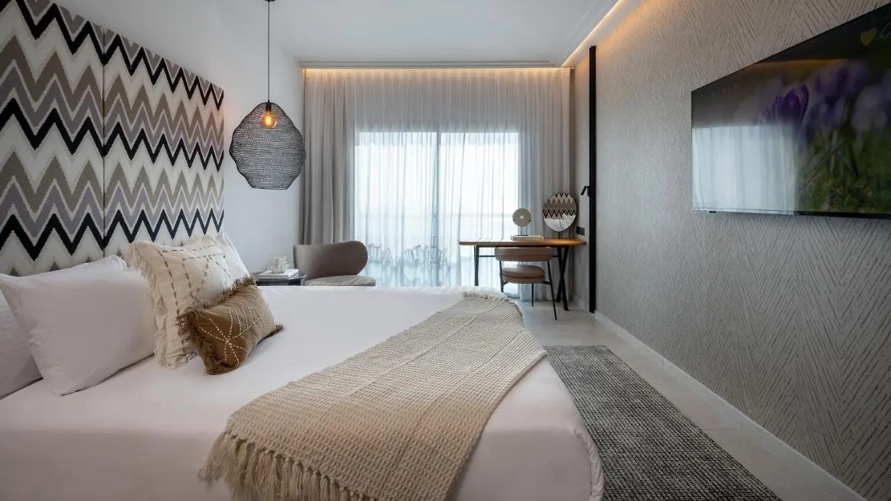 Leonardo Plaza Haifa 4*,